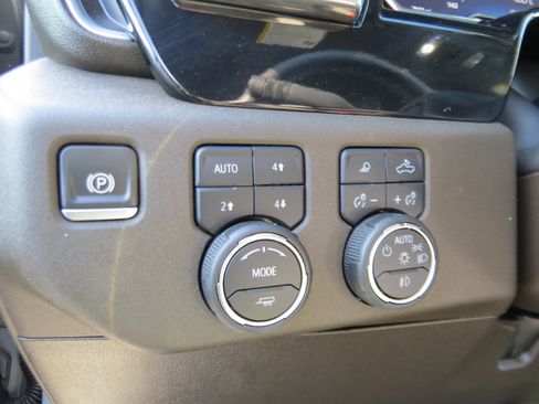 Used 2025 Chevrolet Silverado 1500 RST AWD/4WD image 20