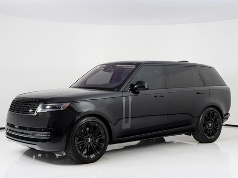 Used 2023 Land Rover Range Rover Long Wheelbase First Edition AWD/4WD image 7