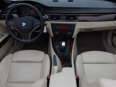 Used 2007 BMW 328i Convertible image 19