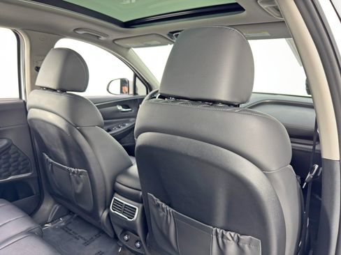 Used 2021 Hyundai Santa Fe SEL Premium image 34