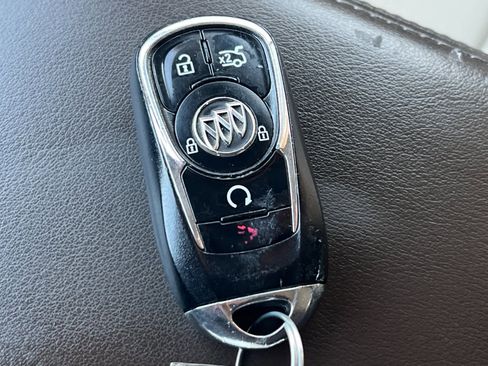 Used 2019 Buick LaCrosse Preferred image 28