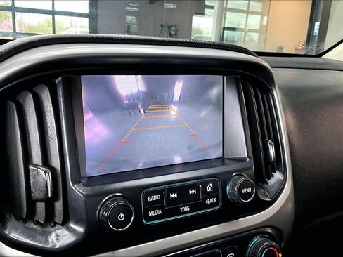 Used 2015 Chevrolet Colorado LT AWD/4WD image 13