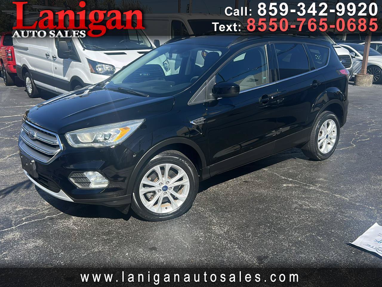 Used 2017 Ford Escape SE w/ Equipment Group 201A AWD/4WD image 1