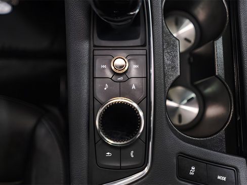 Used 2022 Cadillac XT5 Premium Luxury w/ LPO, Floor Liner Package image 18