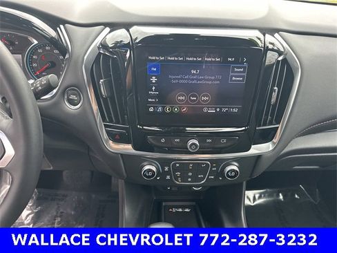 Certified 2023 Chevrolet Traverse RS image 19