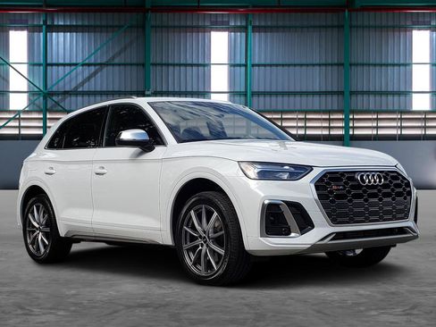 Used 2024 Audi SQ5 Premium w/ Convenience Package AWD/4WD image 6