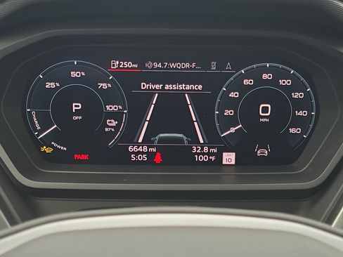 Used 2025 Audi Q4 e-tron Prestige AWD/4WD image 19