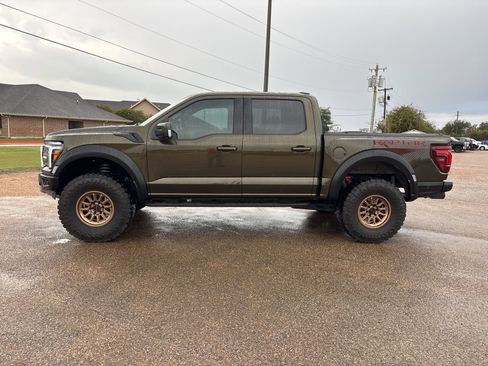 Used 2025 Ford F150 Raptor image 2