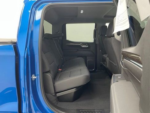 Used 2023 Chevrolet Silverado 1500 RST AWD/4WD image 17