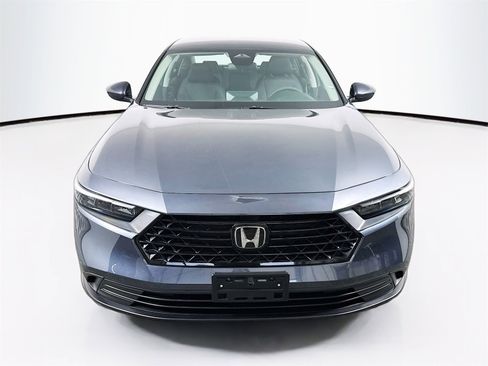Used 2025 Honda Accord LX image 2