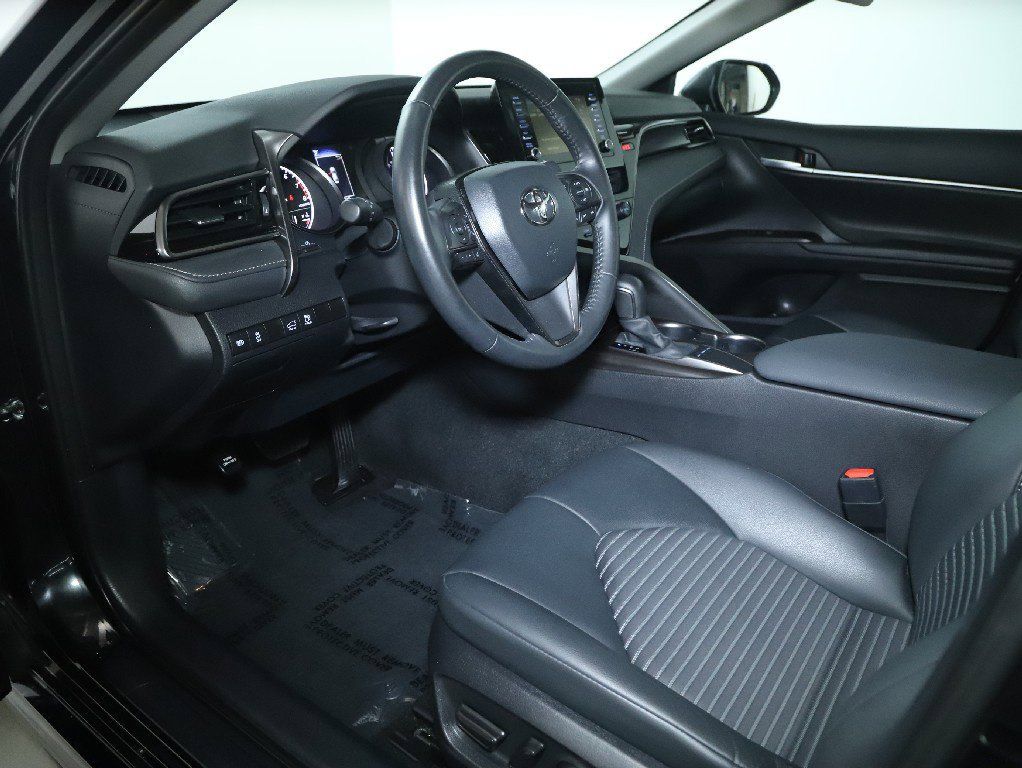 Used 2024 Toyota Camry SE FWD image 18