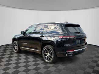 Used 2023 Jeep Grand Cherokee Summit AWD/4WD video 5