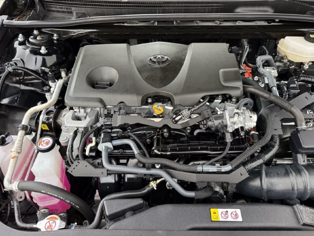 Used 2025 Toyota Camry LE FWD image 34