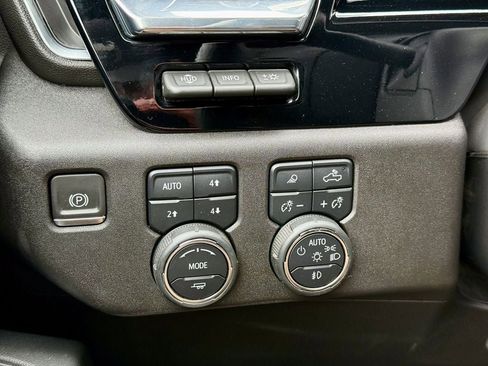 Used 2024 Chevrolet Silverado 2500 LTZ w/ LTZ Premium Package AWD/4WD image 29