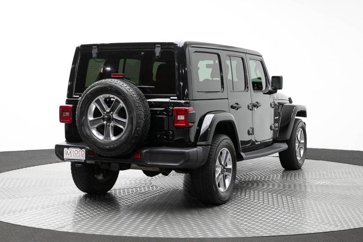 Used 2019 Jeep Wrangler Unlimited Sahara w/ Dual Top Group AWD/4WD image 5