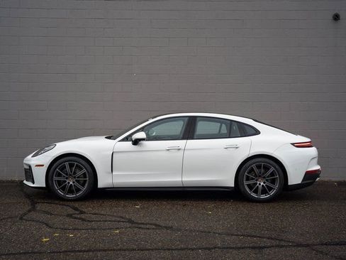 Certified 2025 Porsche Panamera 4 AWD/4WD image 2