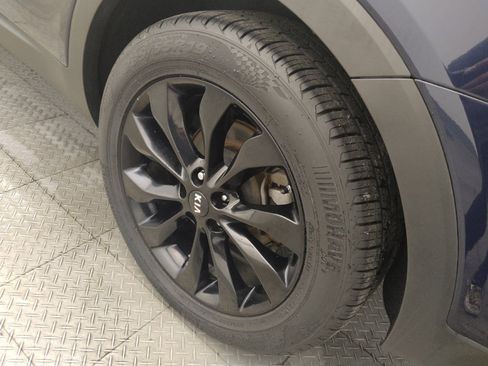Used 2020 Kia Sorento S FWD image 31