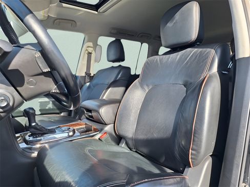 Used 2020 Nissan Armada SL w/ Premium Package image 24