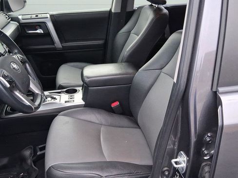 Used 2022 Toyota 4Runner SR5 Premium w/ Moonroof Package image 12