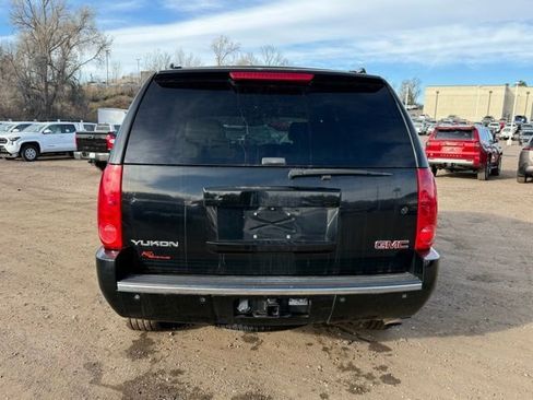 Used 2008 GMC Yukon Denali image 4