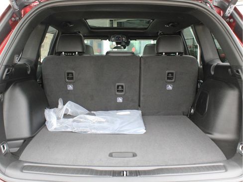 New 2026 Jeep Grand Cherokee Limited w/ Limited Altitude Package AWD/4WD image 35