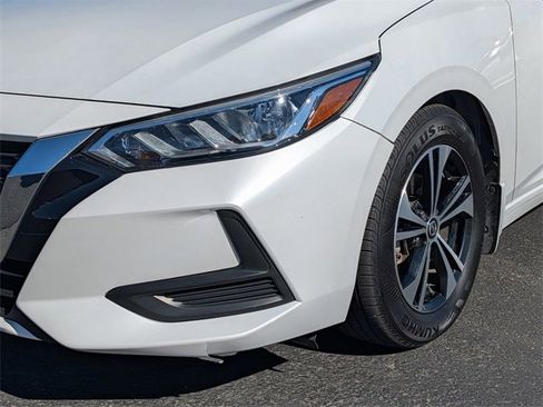 Used 2021 Nissan Sentra SV image 2