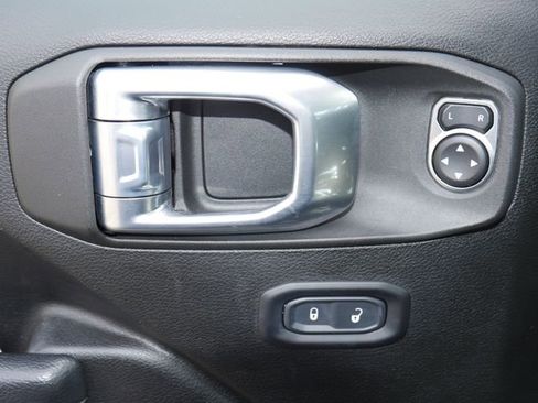 Used 2021 Jeep Wrangler Unlimited Sport AWD/4WD image 14