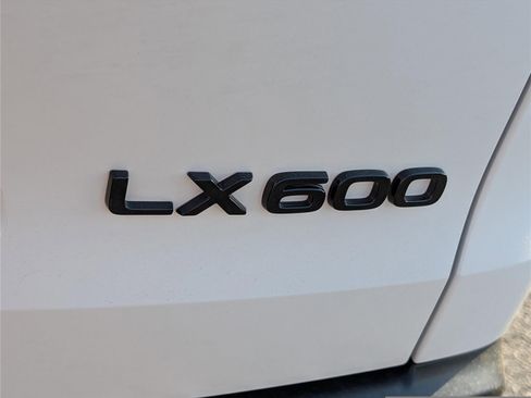 New 2026 Lexus LX 600 4WD w/ Luxury Package image 5