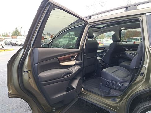 Used 2022 Subaru Ascent Touring image 12