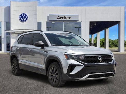 Certified 2024 Volkswagen Taos S w/ MDO Package FWD image 1