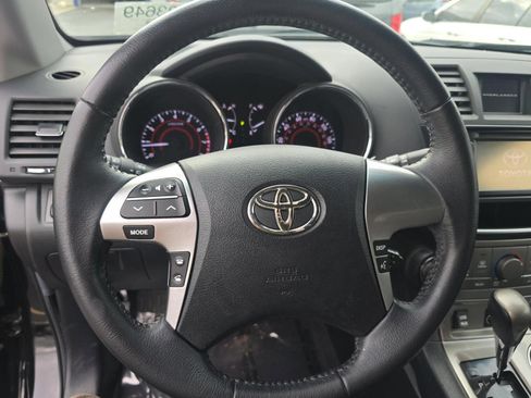 Used 2013 Toyota Highlander SE image 9