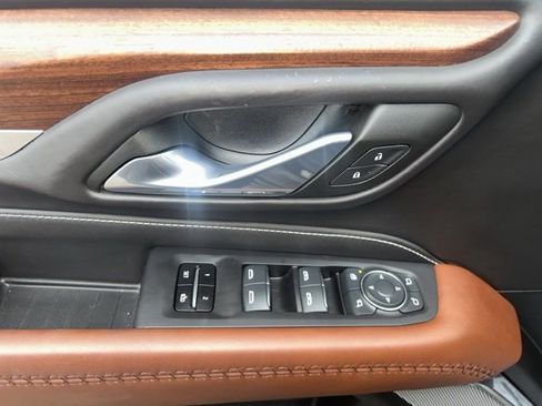 Used 2024 GMC Yukon Denali Ultimate image 16