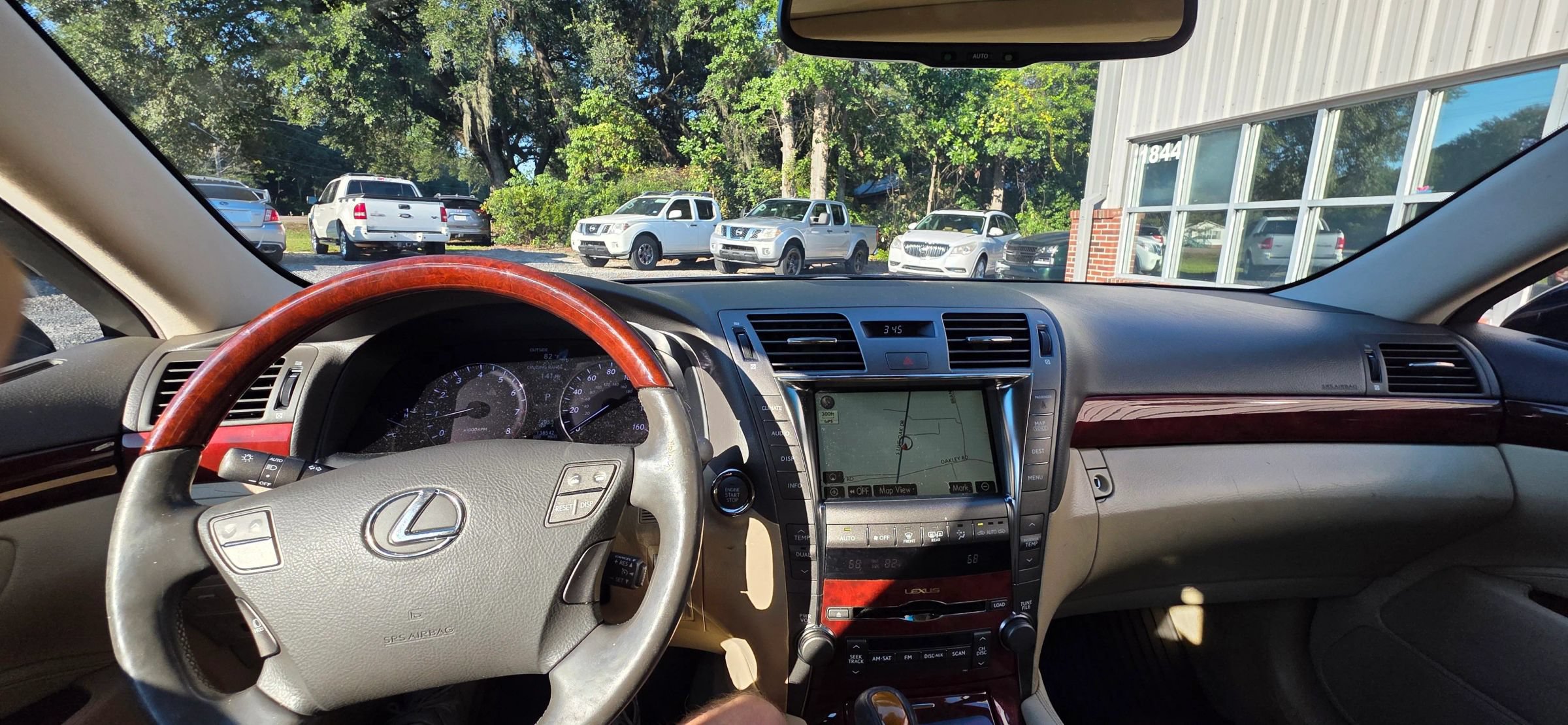 Used 2008 Lexus LS 460 w/ Comfort Pkg RWD image 12