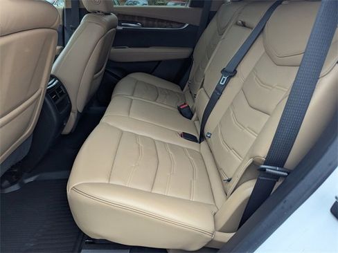 Used 2022 Cadillac XT5 Premium Luxury w/ Platinum Package image 11