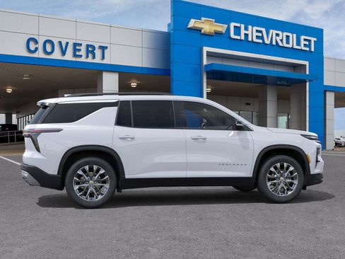 New 2026 Chevrolet Traverse LT w/ Sun and Wheel Package image 5
