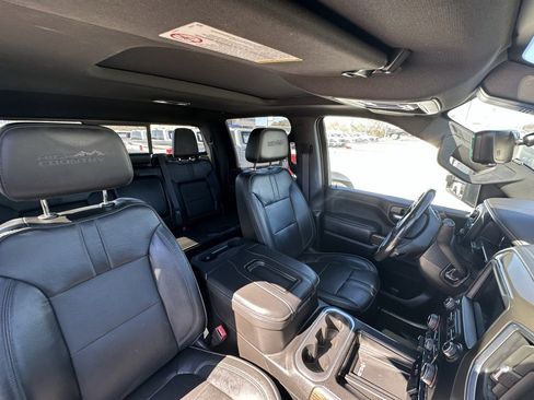 Used 2021 Chevrolet Silverado 3500 High Country image 11