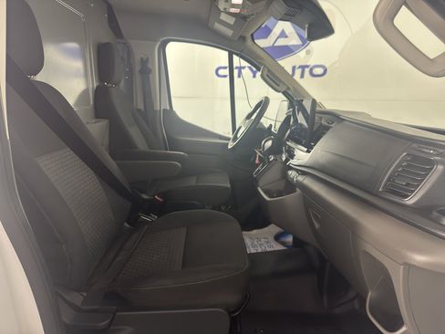 Used 2023 Ford Transit 250 Low Roof AWD image 33