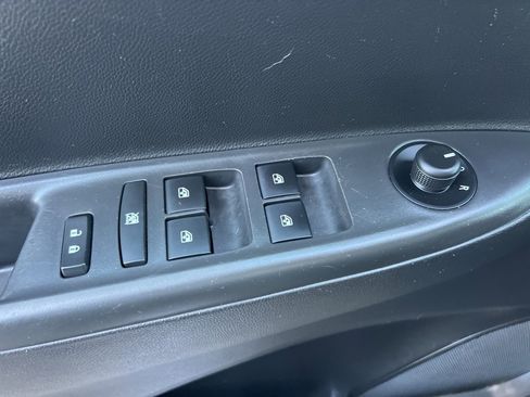 Used 2022 Chevrolet Spark LT w/ Spark Special Edition image 22