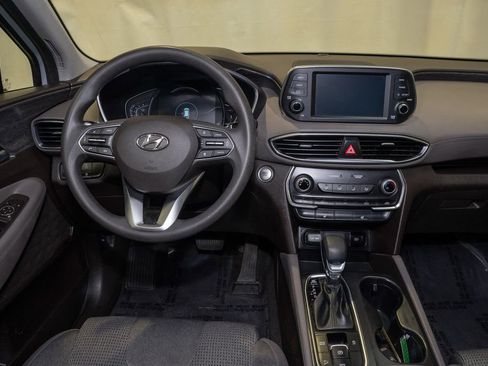 Used 2019 Hyundai Santa Fe SEL image 6