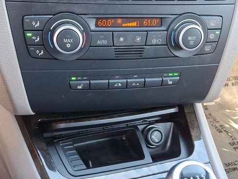 Used 2008 BMW 135i Convertible image 13