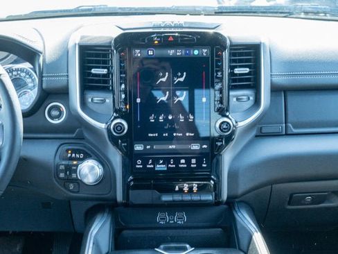Used 2025 RAM 1500 Laramie image 31