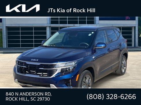 Certified 2025 Kia Seltos LX image 1