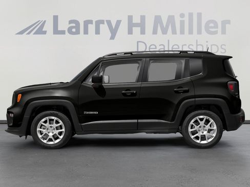 Used 2021 Jeep Renegade Latitude AWD/4WD image 3