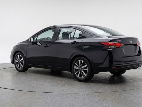 Used 2025 Nissan Versa SV image 6