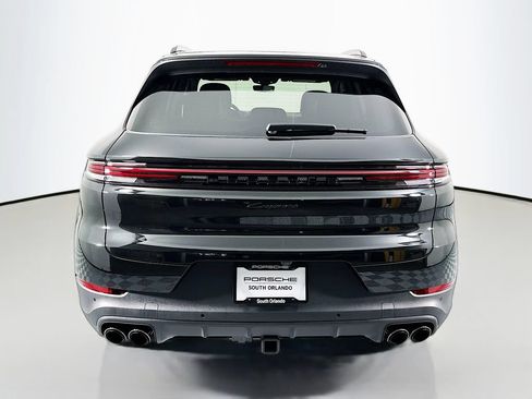 New 2026 Porsche Cayenne AWD/4WD image 10