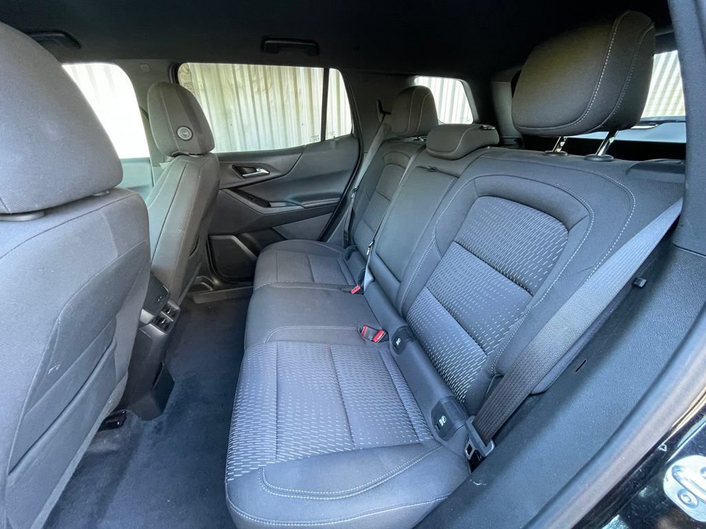 Used 2025 Chevrolet Equinox LT FWD image 25