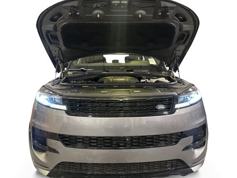 New 2025 Land Rover Range Rover Sport Dynamic SE image 8