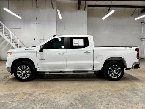 Used 2026 Chevrolet Silverado 1500 LT w/ Texas Edition Plus AWD/4WD image 4