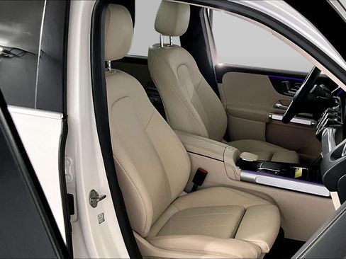Certified 2022 Mercedes-Benz GLB 250 4MATIC image 8
