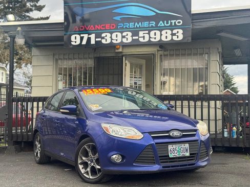Used 2014 Ford Focus SE w/ Equipment Group 201A FWD image 1